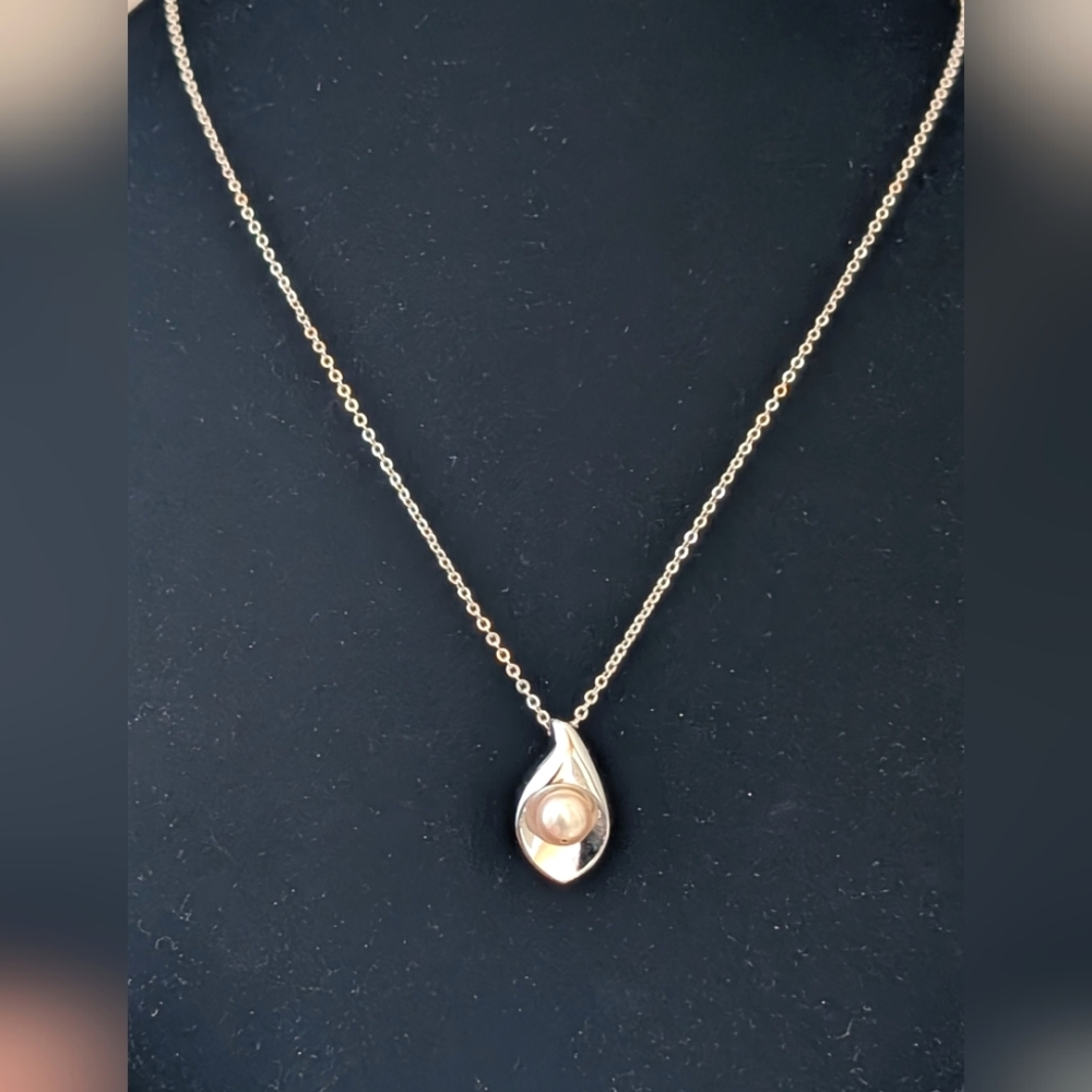 Tasaki Classic vintage Calla lily and Silver Akoya Pearl Pendant Necklace - Picture 1 of 11